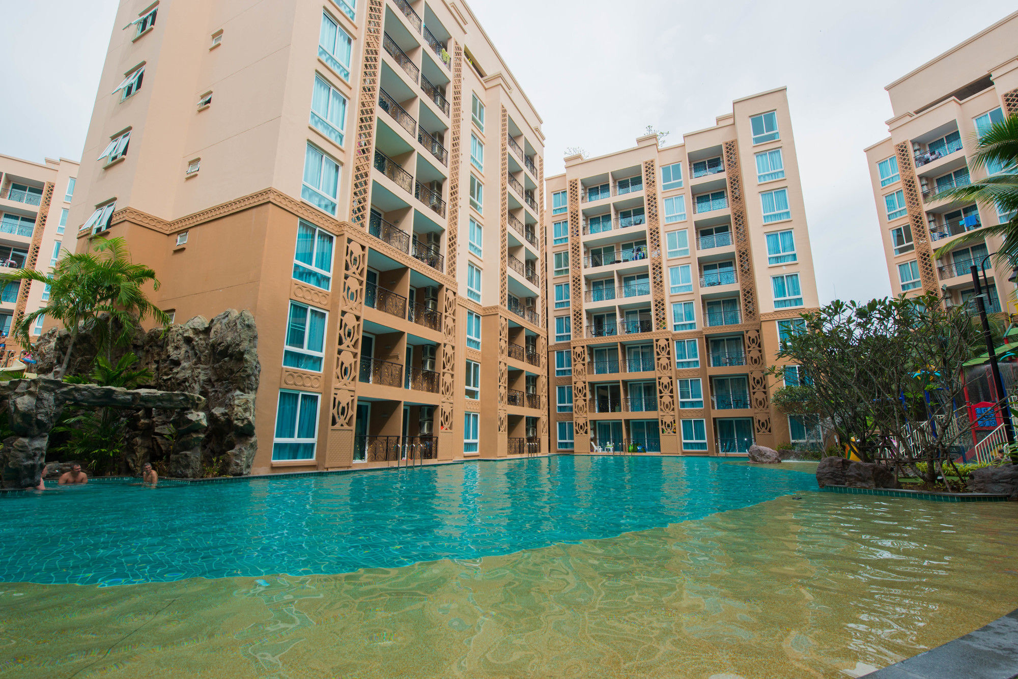 Atlantis Pattaya High Service Jomtien Beach Dış mekan fotoğraf